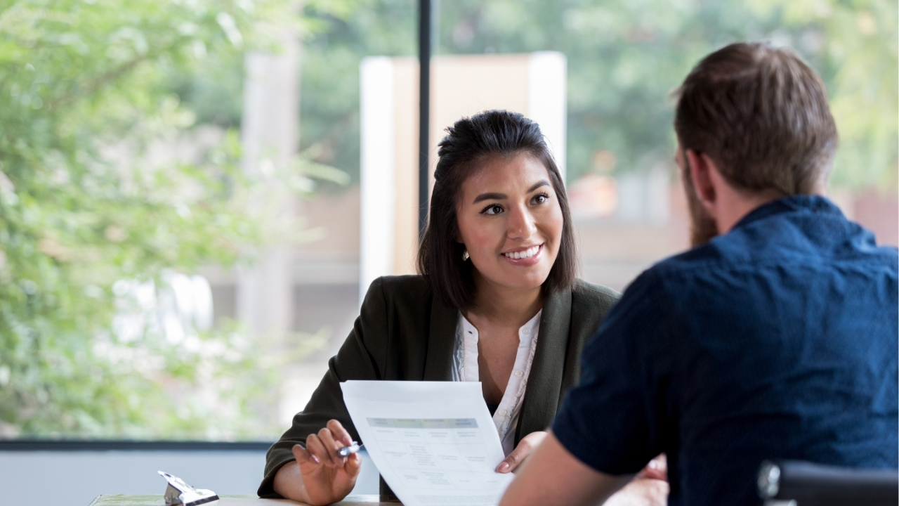 Como aprimorar a experiência do cliente na visita à sua empresa?